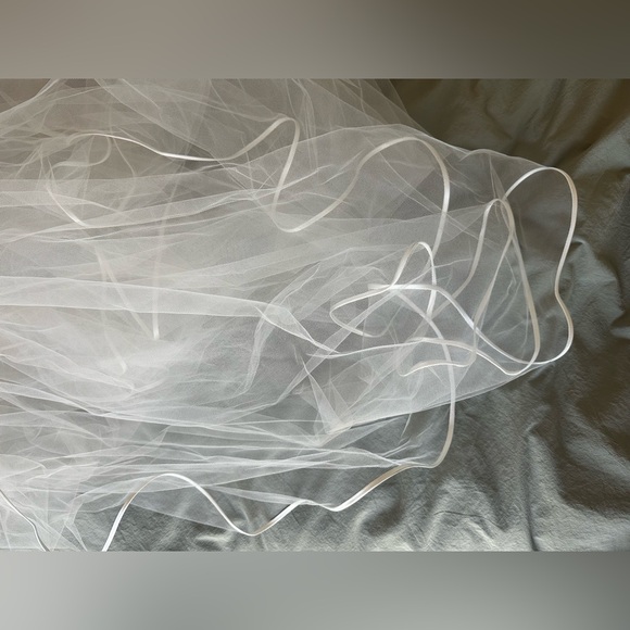 Toni Federici Je T’aime Cathedral Veil | Light Ivory - Picture 5 of 11